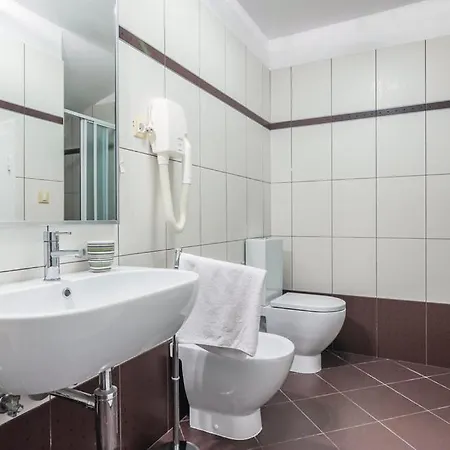 Apartman Grisia *